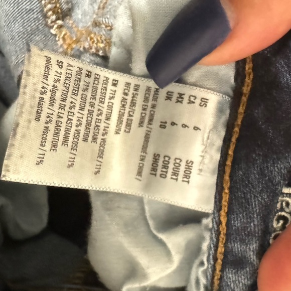 American eagle ripped jeans - Picture 3 of 3
